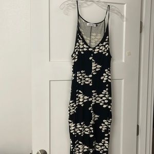 Fighting eel black fish jumper